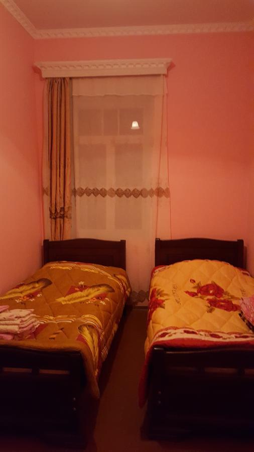 Raul Lushnu Darbaz Bed & Breakfast Местия Екстериор снимка