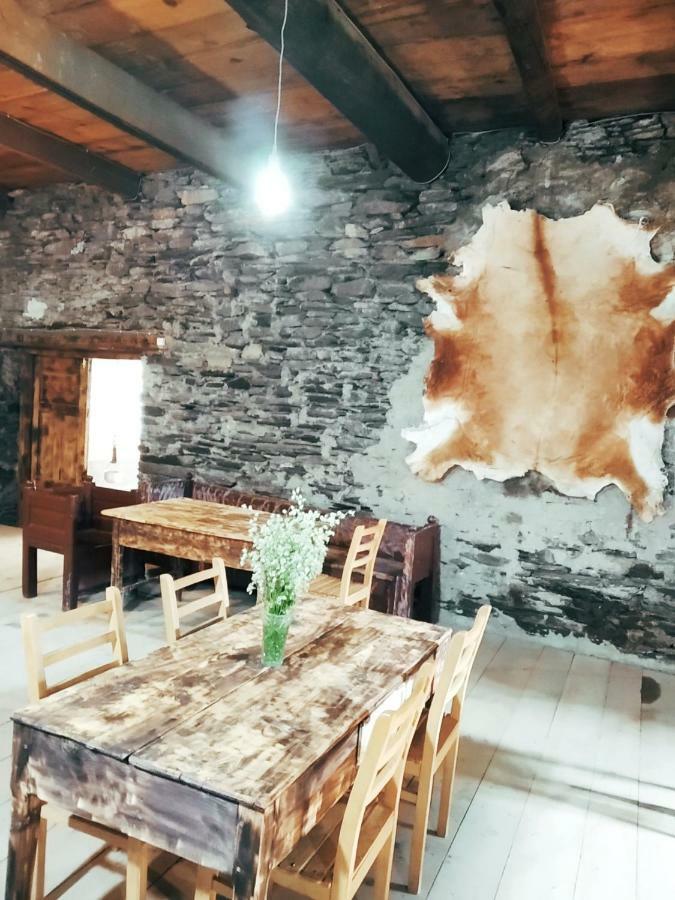 Raul Lushnu Darbaz Bed & Breakfast Местия Екстериор снимка