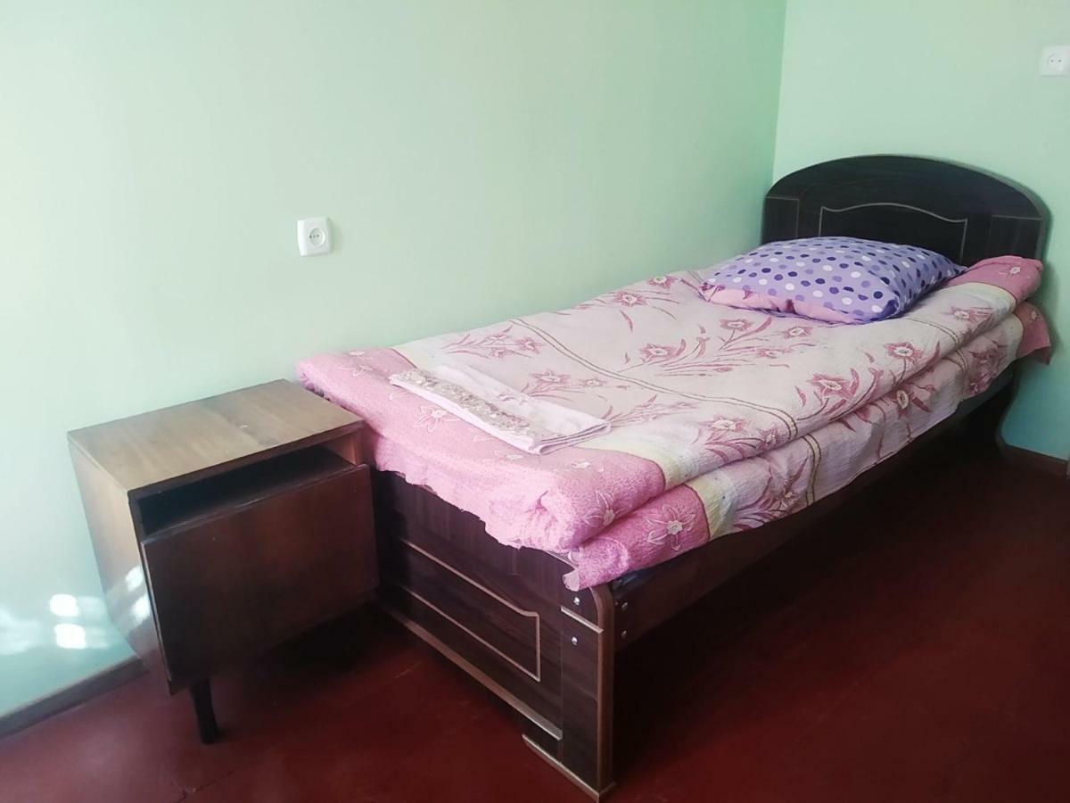 Raul Lushnu Darbaz Bed & Breakfast Местия Екстериор снимка