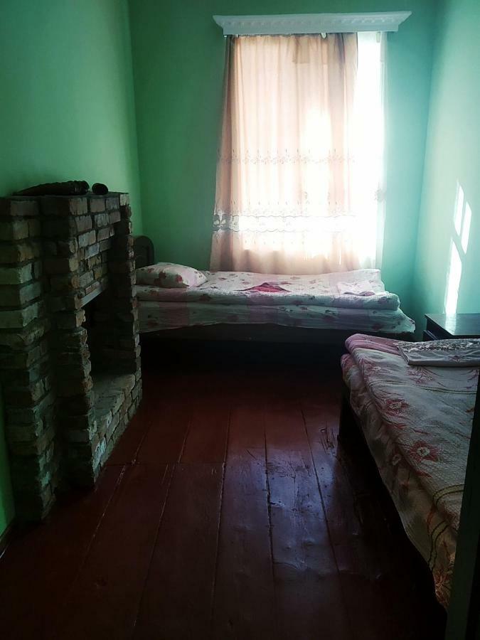 Raul Lushnu Darbaz Bed & Breakfast Местия Екстериор снимка